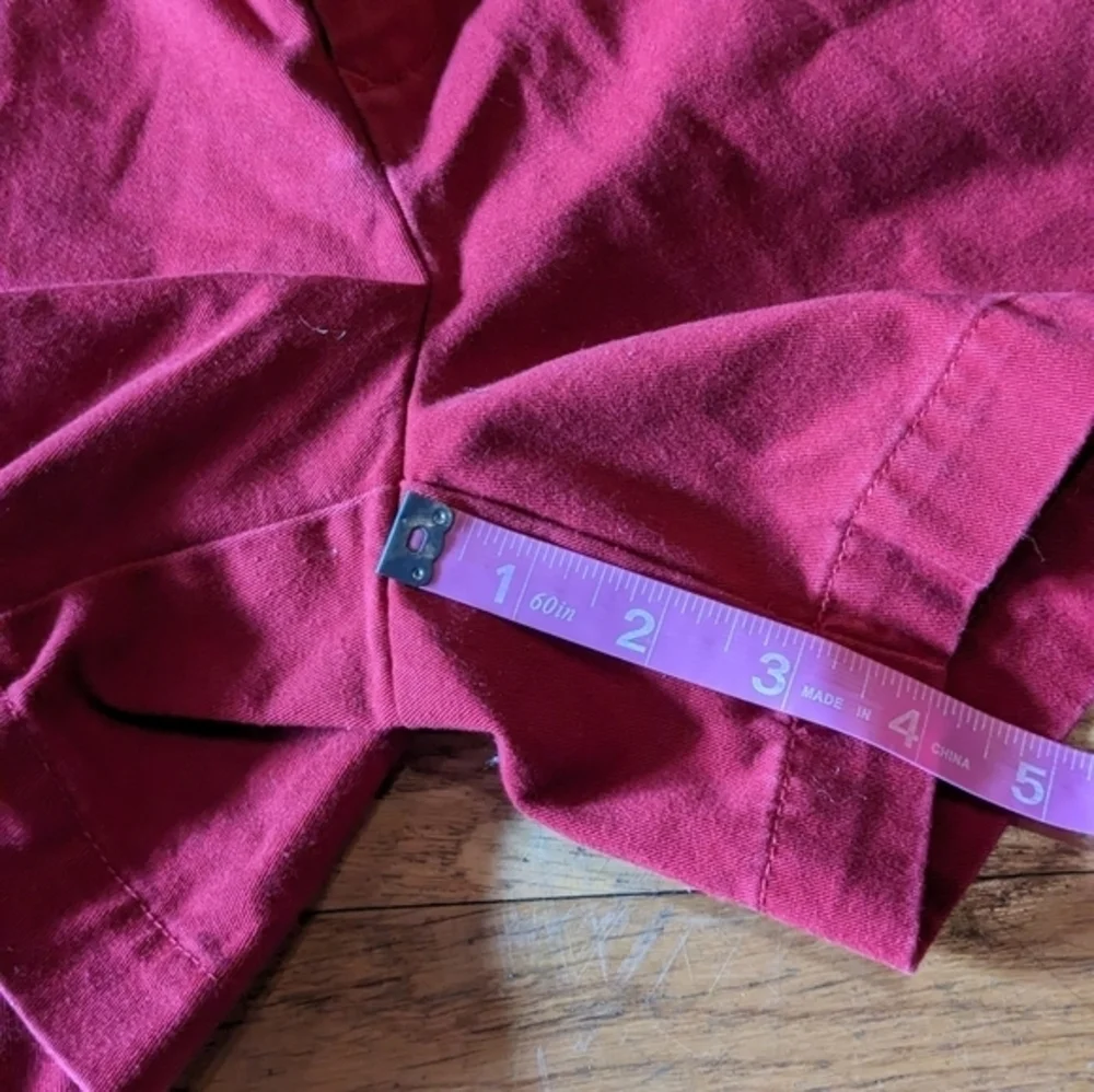 Tommy Hilfiger Women's Size 12 Red Shorts‎ w/ 4